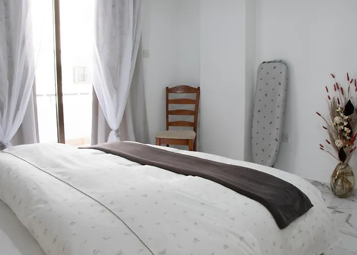 Daire Apartment,near The Pinikoudes *