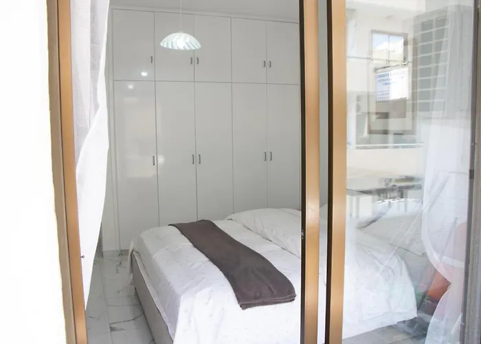 Apartment,near The Pinikoudes *