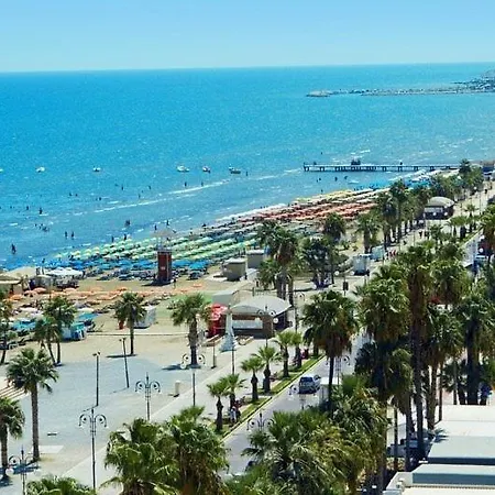 Apartament Apartment,near The Pinikoudes Larnaca