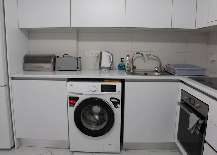 Apartment,near The Pinikoudes * Larnaka